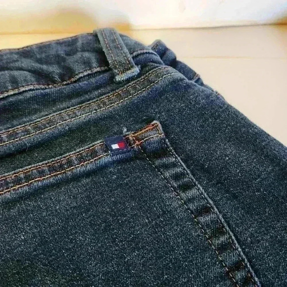 Tommy Hilfiger Denim - Tommy Hilfiger womens size 6 bootcut
